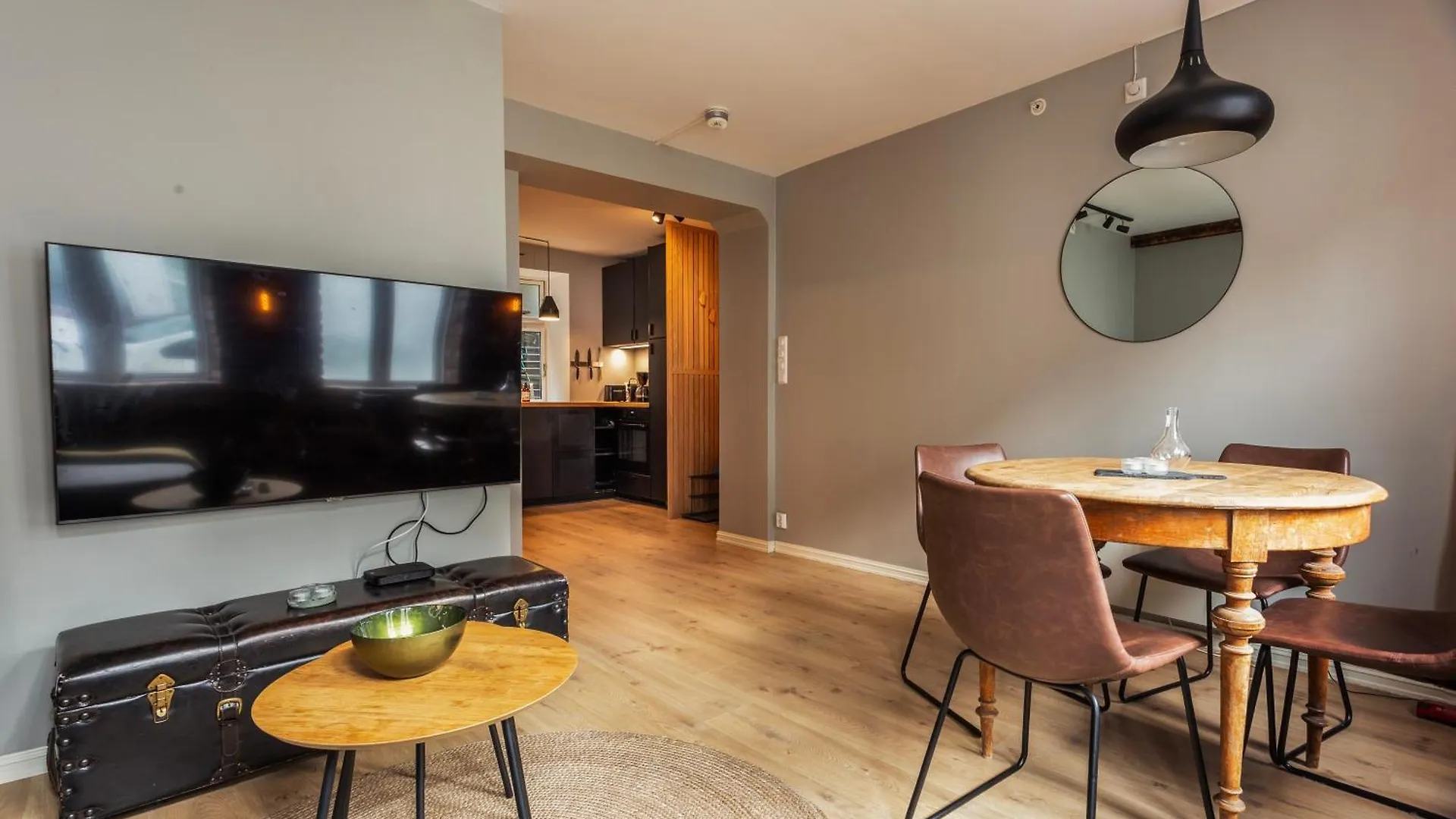 Designer Apartment In Old Bergen
